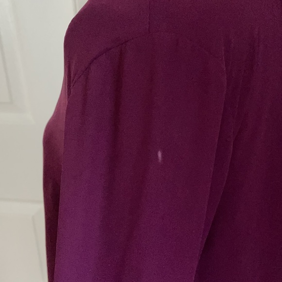 White House Black Market top - Picture 4 of 4